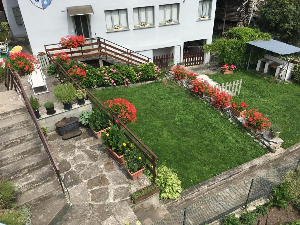 Casa Vacanza Pizzo Camino Calasca-Castiglione Bagian luar foto