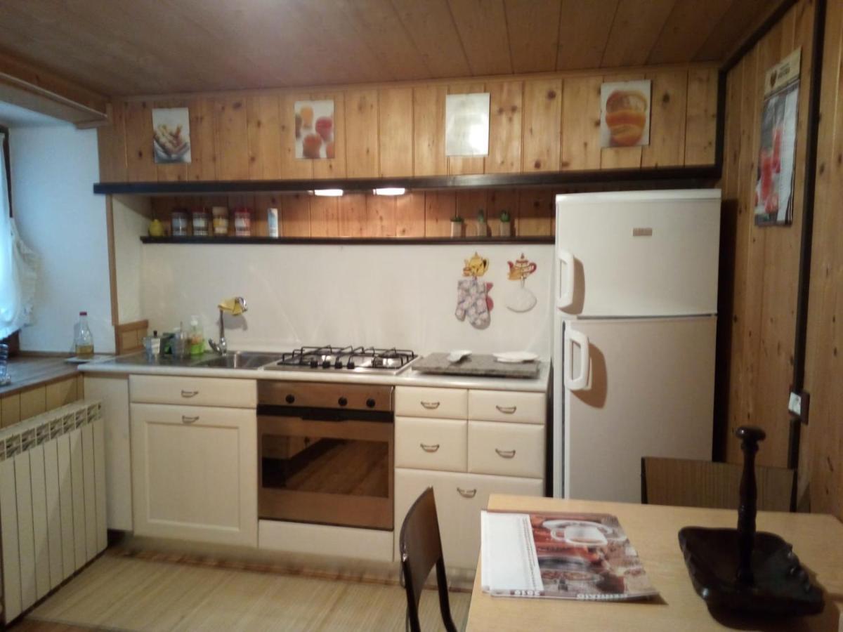 Casa Vacanza Pizzo Camino Calasca-Castiglione Bagian luar foto